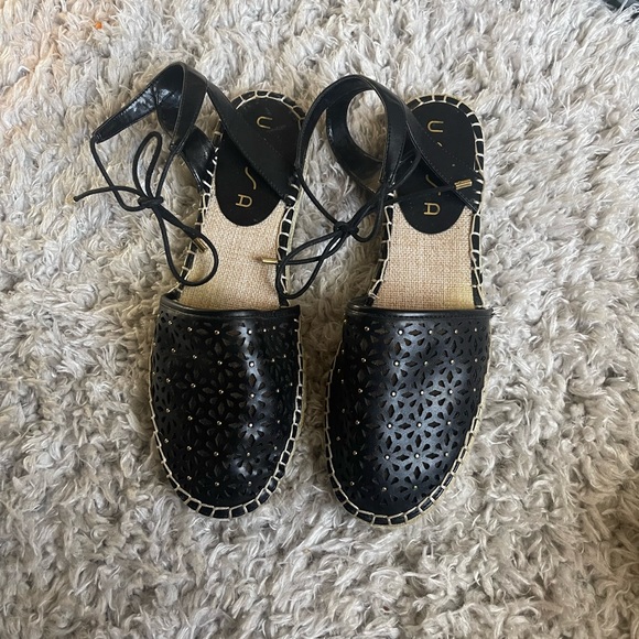 unisa ankle strap sandals